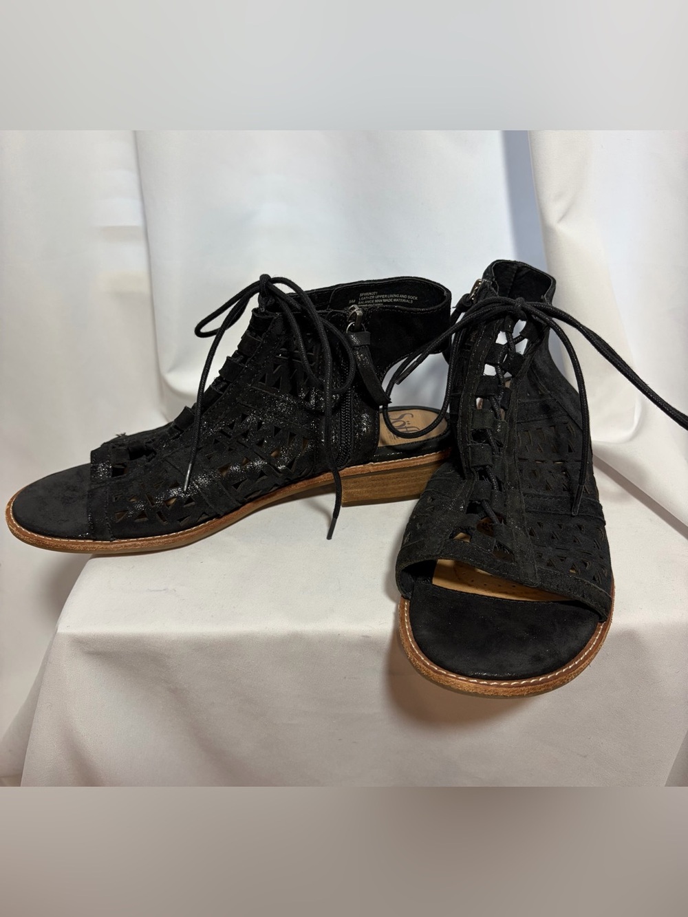 SOFFT Black Sparkle Suede Lace Up Sandals with Cut Outs & Open Hill size 9